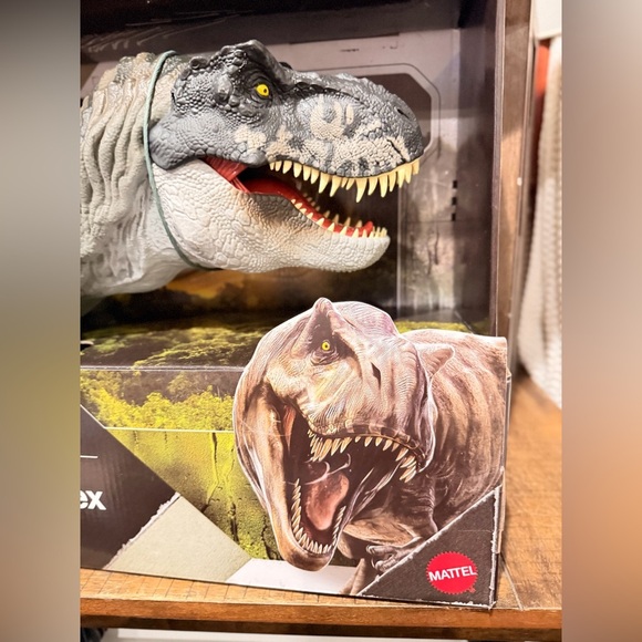 Jurassic World Rebirth Super Colossal Tyrannosaurus Rex NEW TOY - Picture 11 of 14
